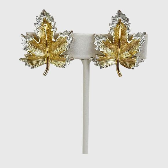 Sarah Coventry Natures Choice Clip Earrings Goldtone Leaf Silvertone Edge Layer - Picture 3 of 9
